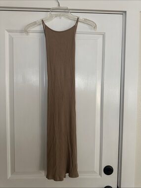 H&M Ribbed Maxi Dress in Brown